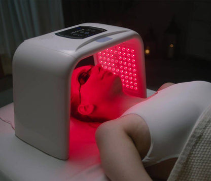 Nileora LED Light Therapy Machine